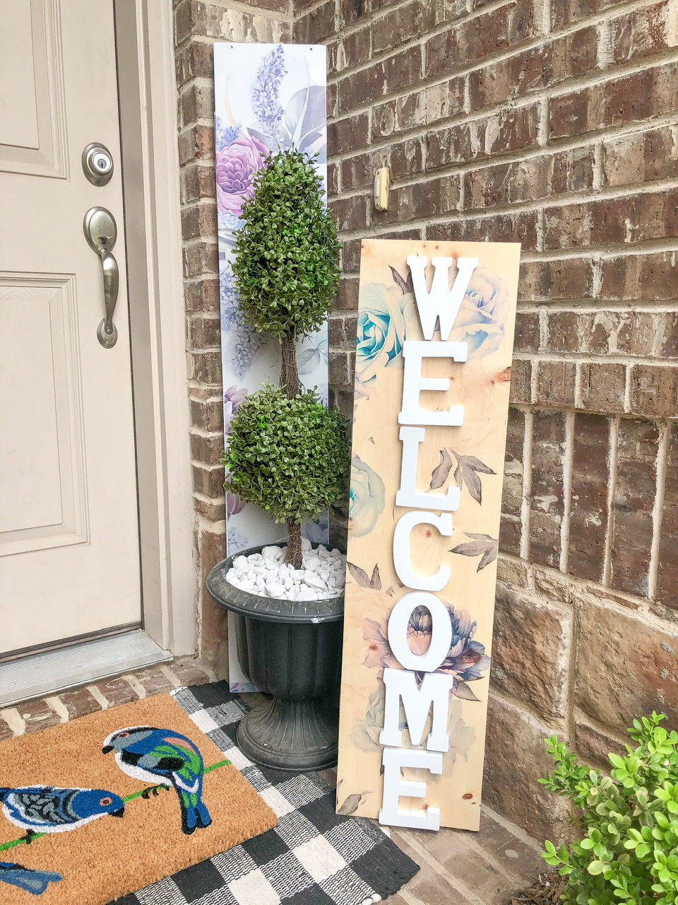 DIY ‘Welcome’ Signs